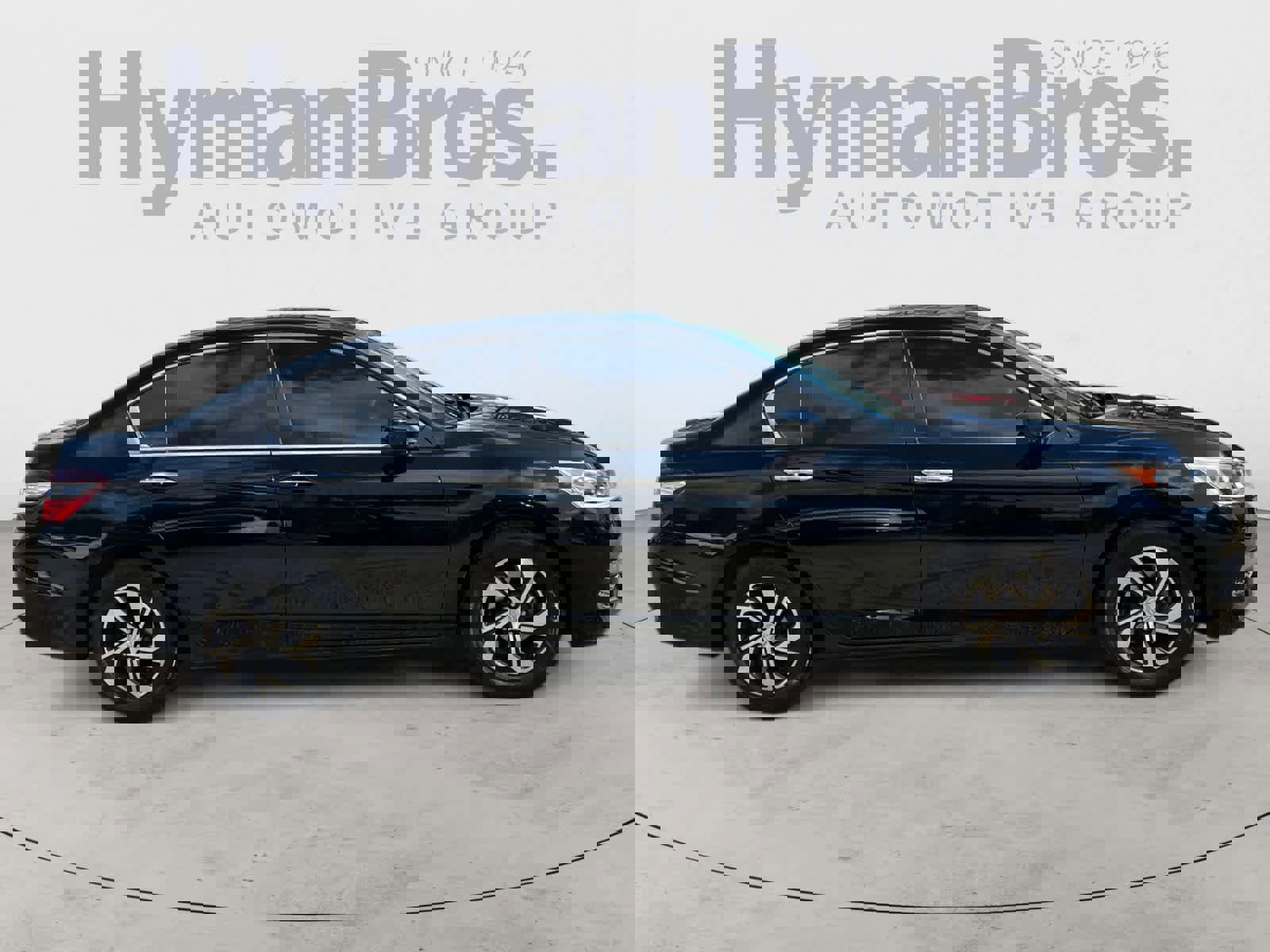 Used 2016 Honda Accord LX image 2