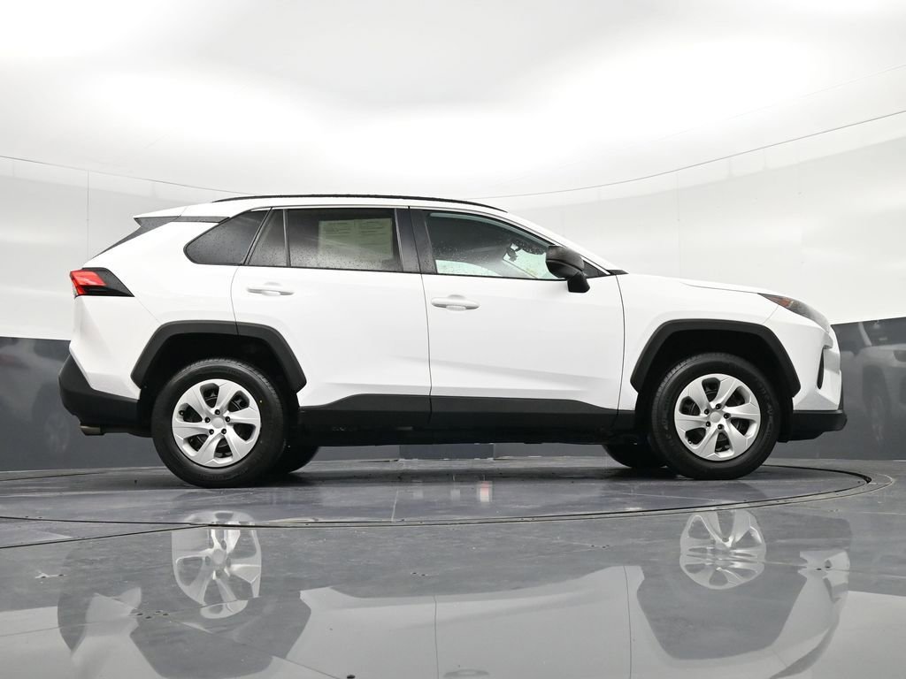 Used 2020 Toyota RAV4 LE FWD image 29