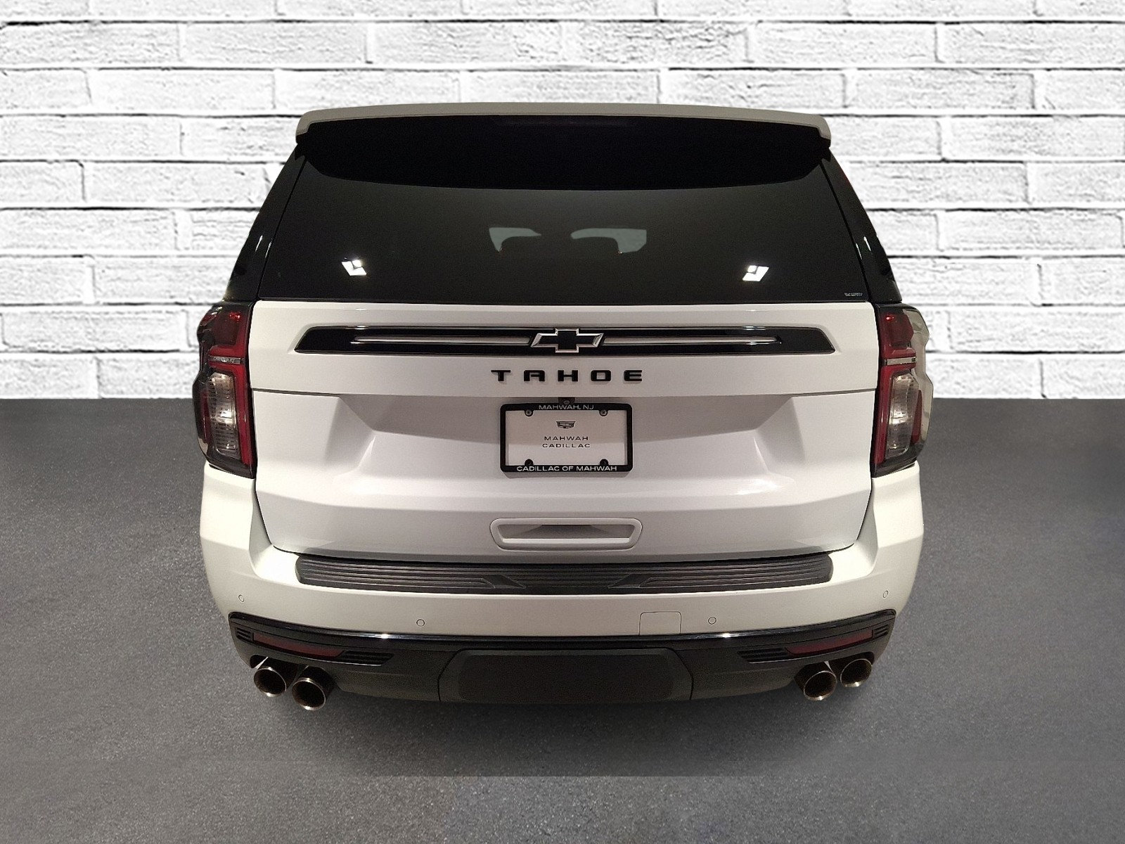 Used 2023 Chevrolet Tahoe Z71 w/ Z71 Off-Road Package AWD/4WD image 6