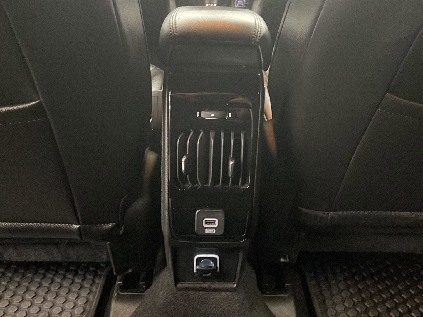 Used 2025 Jeep Compass Trailhawk image 9
