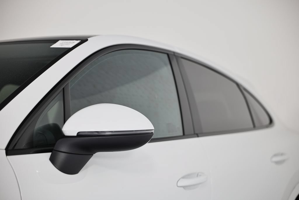 Used 2024 Porsche Cayenne Coupe AWD/4WD image 11