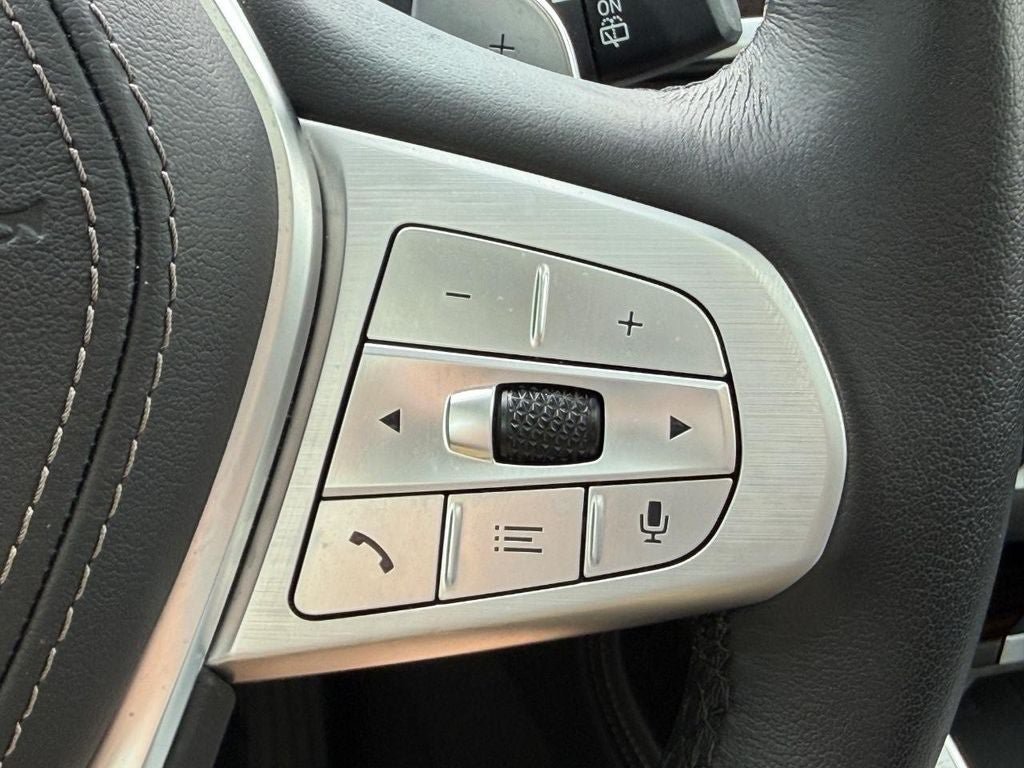 Used 2025 BMW X7 xDrive40i AWD/4WD image 19
