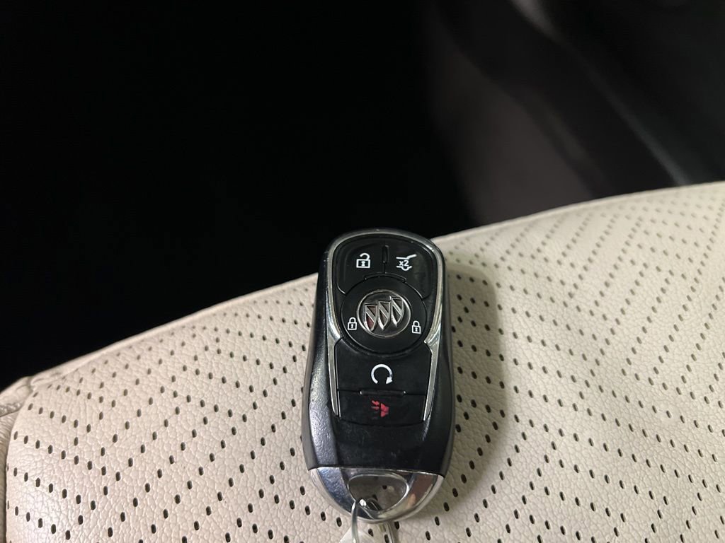 Used 2021 Buick Encore GX Essence w/ Advanced Technology Package image 41