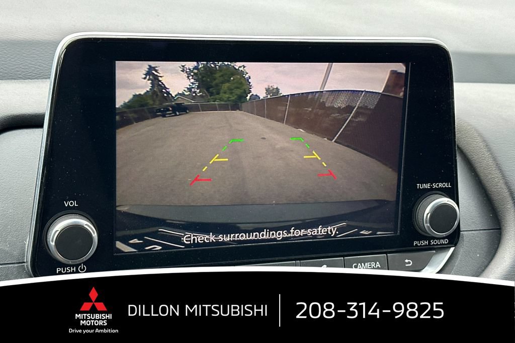 Used 2025 Nissan Rogue SV AWD/4WD image 19
