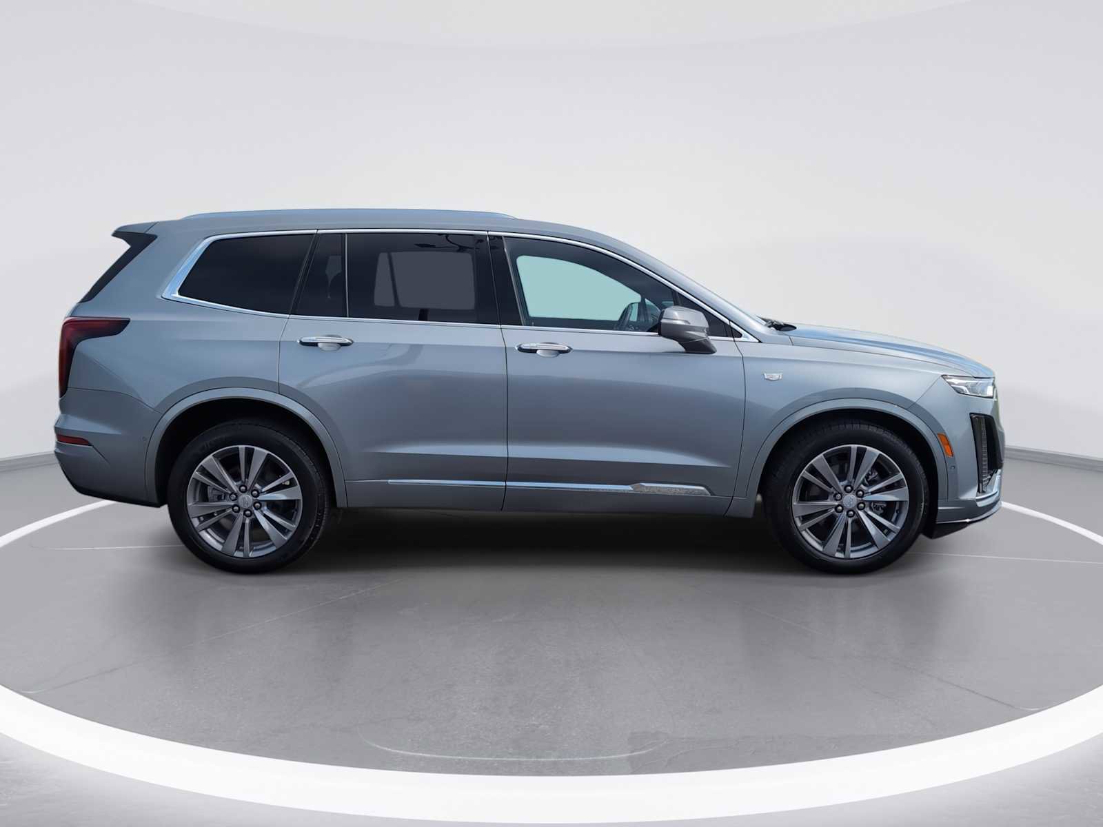 Used 2025 Cadillac XT6 Premium Luxury w/ Platinum Package AWD/4WD image 19