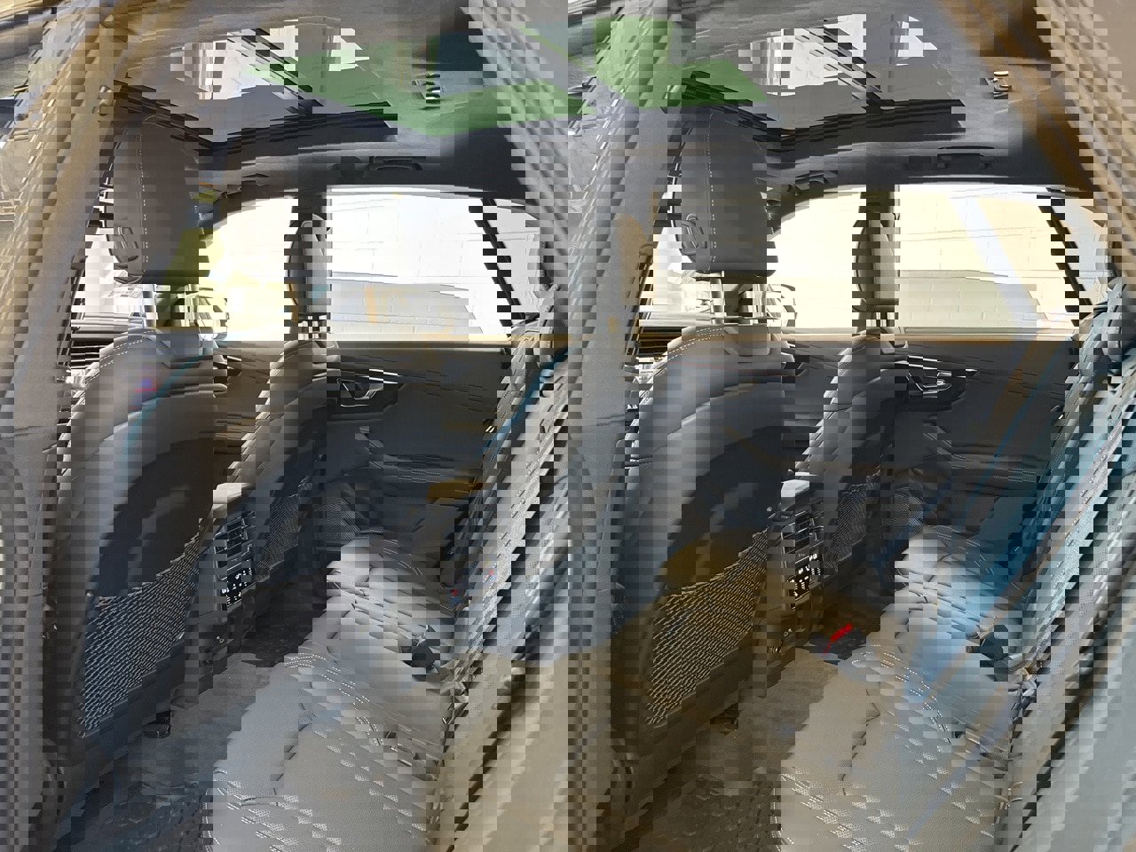 New 2025 Audi Q8 Prestige image 42