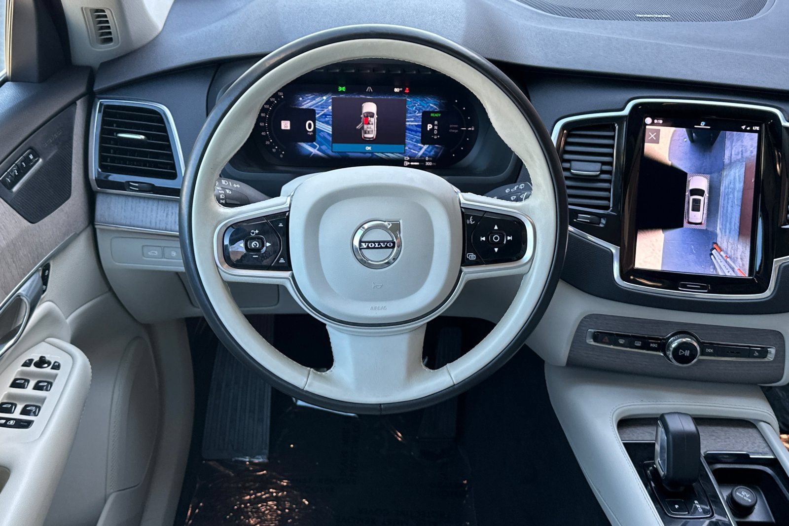 Certified 2023 Volvo XC90 T8 Plus AWD/4WD image 17