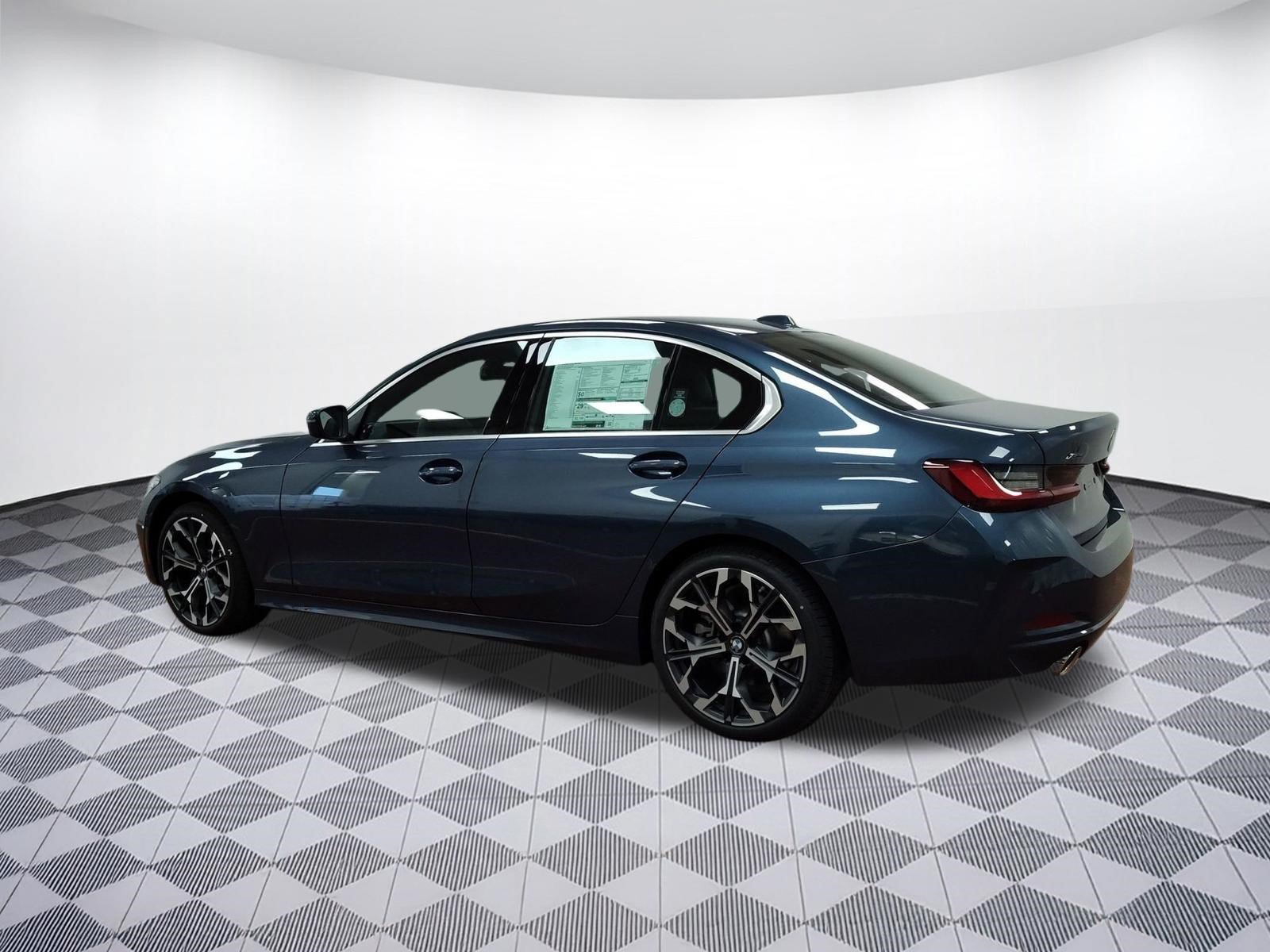 Used 2026 BMW 330i xDrive Sedan w/ Premium Package AWD/4WD image 3