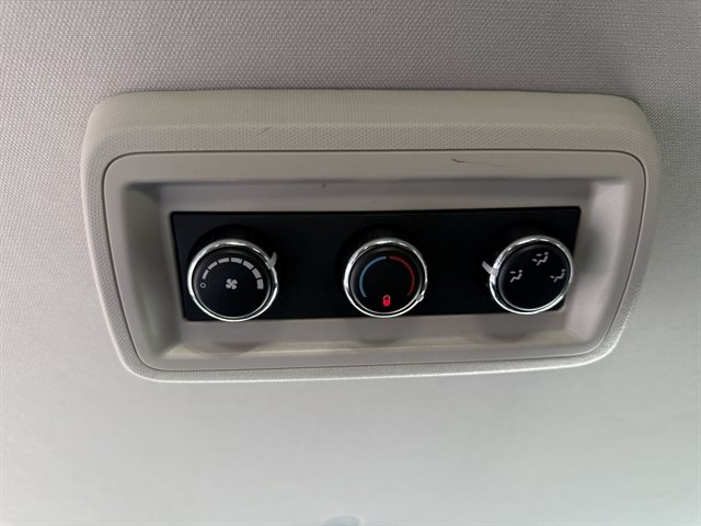 Used 2016 Dodge Grand Caravan SE w/ Quick Order Package 29E SE FWD image 17