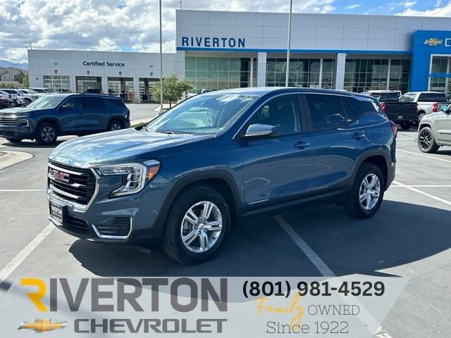 Certified 2024 GMC Terrain SLE AWD/4WD image 1