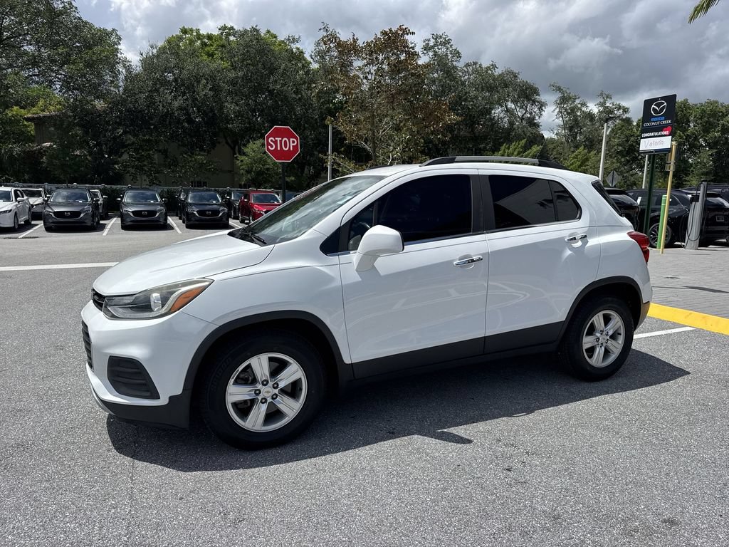 Used 2019 Chevrolet Trax LT w/ LT Convenience Package FWD image 10