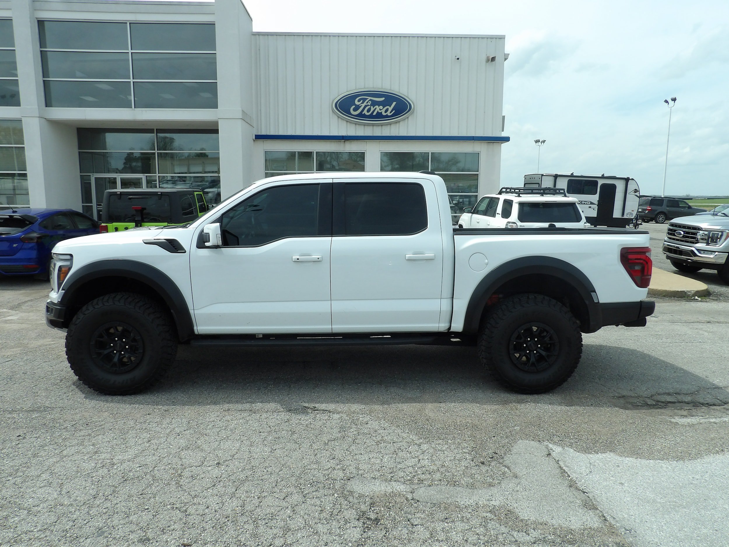 2025 Ford F150 Raptor for Sale - Kelley Blue Book