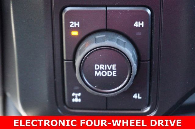 New 2026 Ford F350 XLT w/ XLT Premium Package AWD/4WD image 7