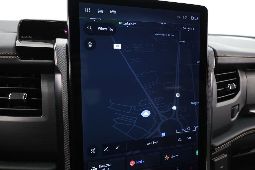 Used 2022 Ford Expedition Max Platinum image 16