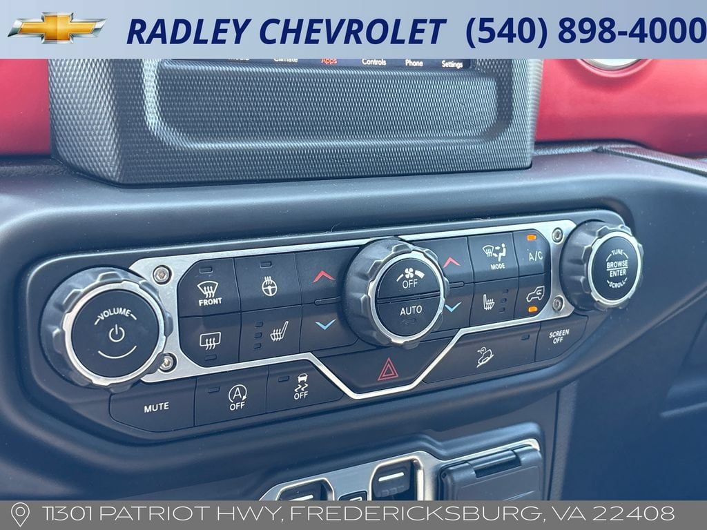 Used 2021 Jeep Wrangler Unlimited Rubicon w/ LED Lighting Group AWD/4WD image 10