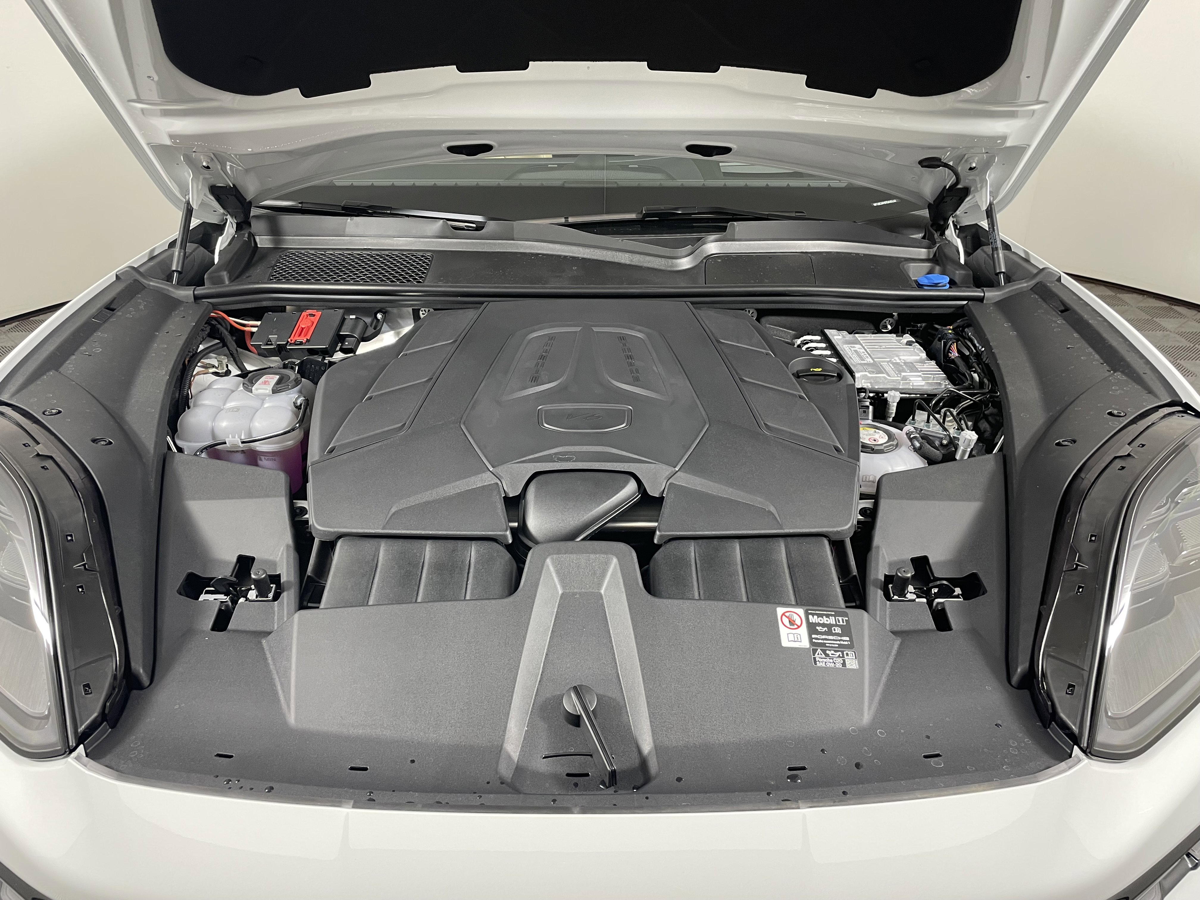 New 2026 Porsche Cayenne E-Hybrid image 22