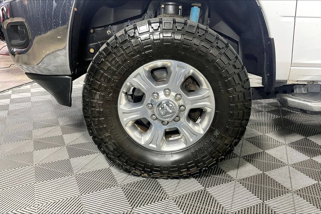 Used 2021 RAM 2500 Big Horn w/ Level 1 Equipment Group AWD/4WD image 10