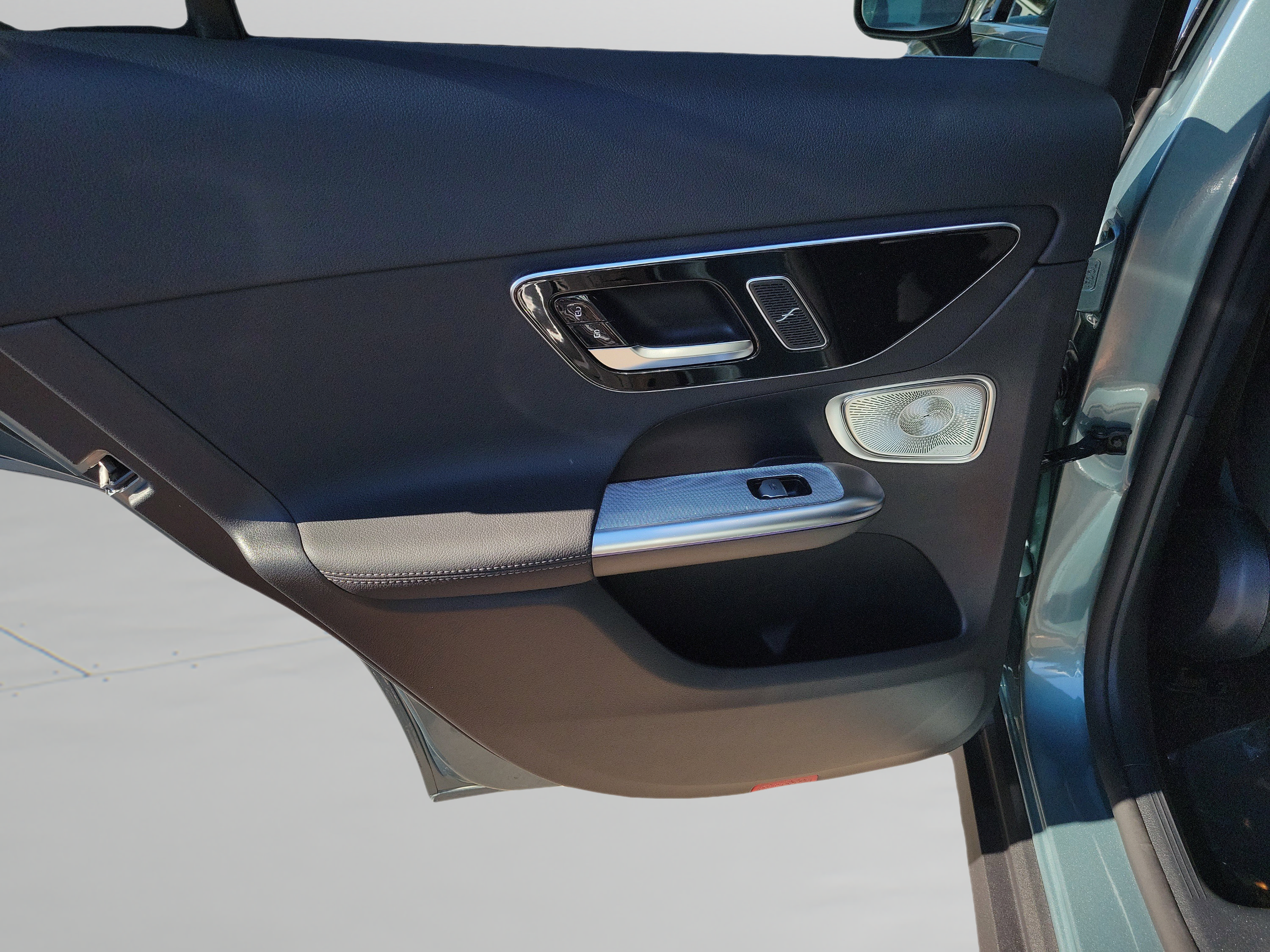 Certified 2026 Mercedes-Benz GLC 300 image 8