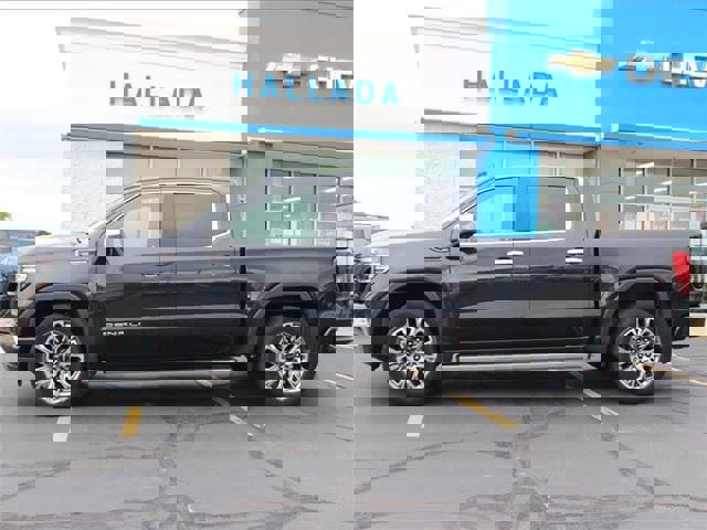 Used 2023 GMC Sierra 1500 Denali Ultimate image 8