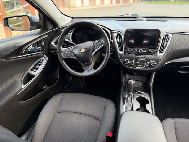 Used 2020 Chevrolet Malibu LS image 22