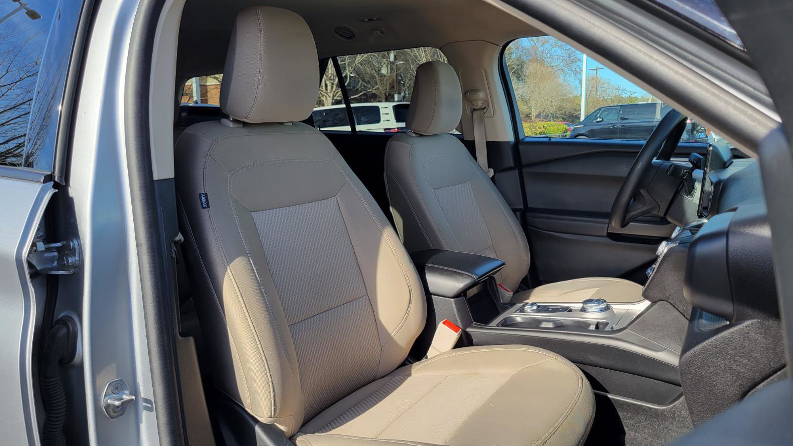 Used 2022 Ford Explorer Base image 38