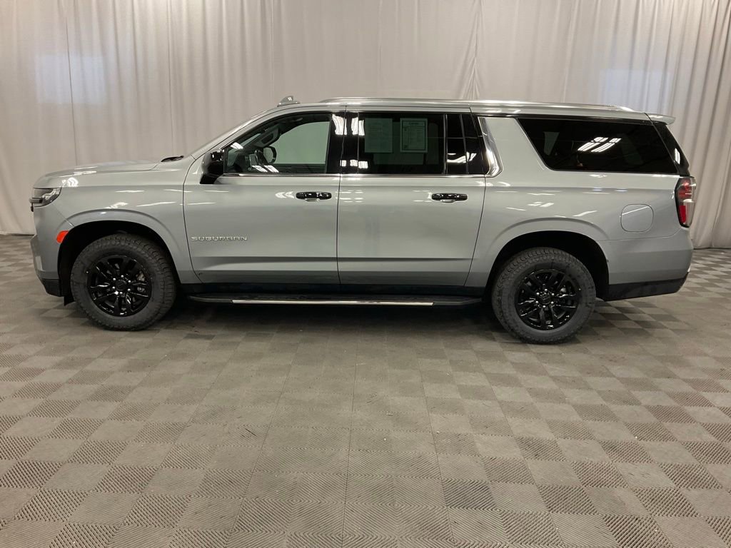 Used 2024 Chevrolet Suburban LT AWD/4WD image 10