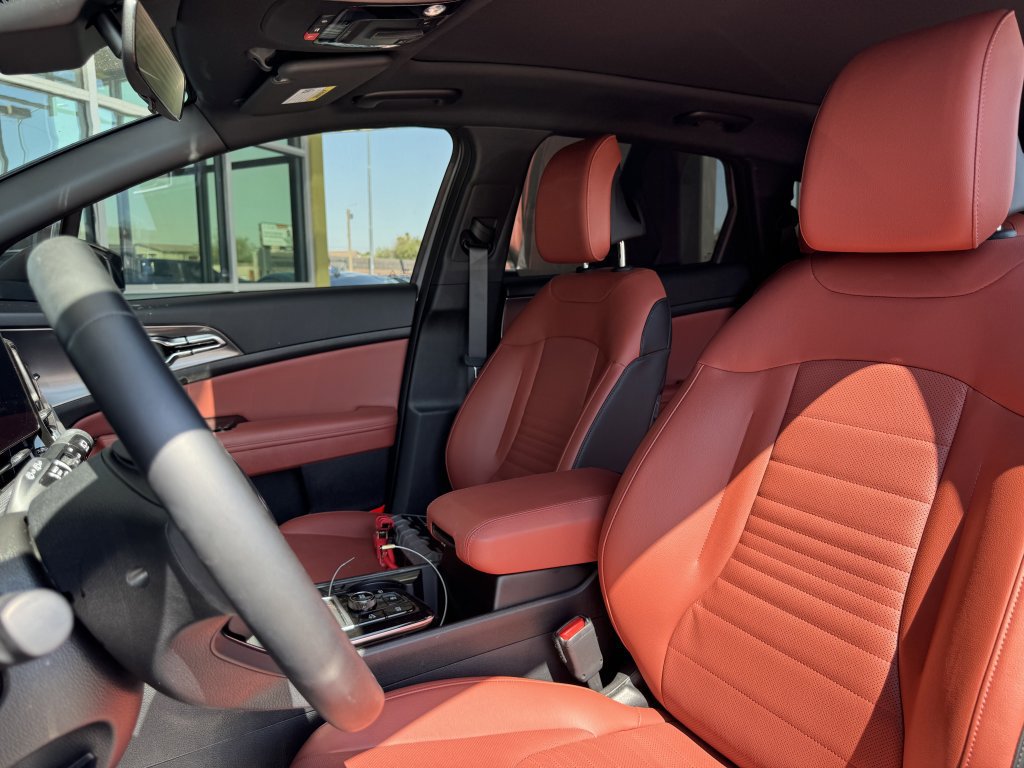 Used 2023 Kia Sportage SX image 36