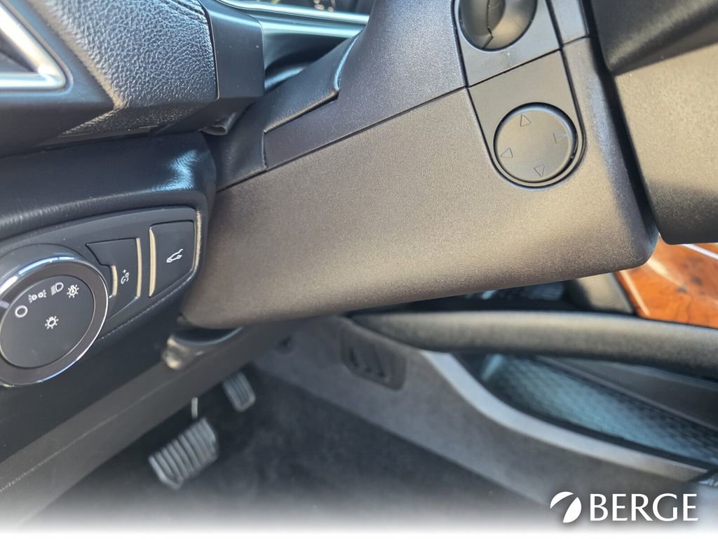 Used 2018 Lincoln MKX Reserve image 17