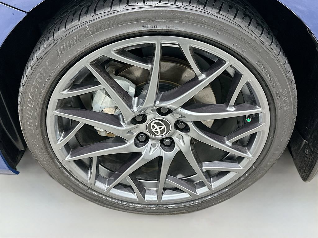 Used 2025 Toyota Camry XSE FWD image 32