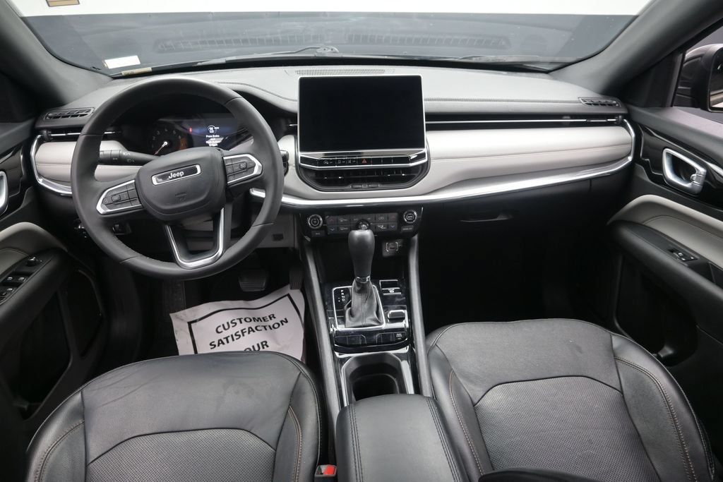Used 2023 Jeep Compass Limited AWD/4WD image 14