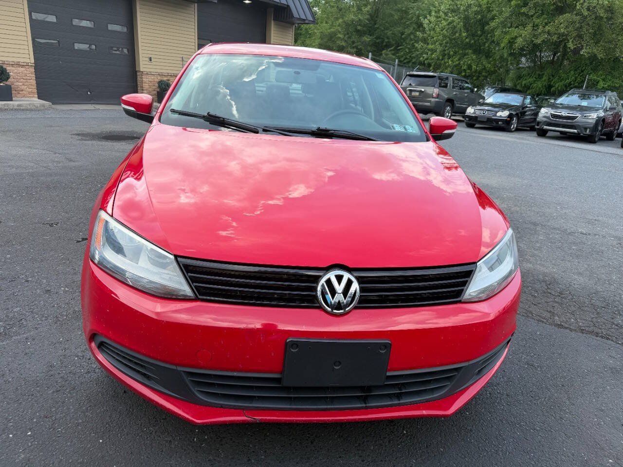 Used 2012 Volkswagen Jetta SE FWD image 3