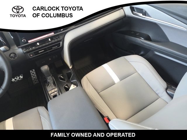Used 2026 Toyota Camry SE w/ Convenience Package FWD image 19
