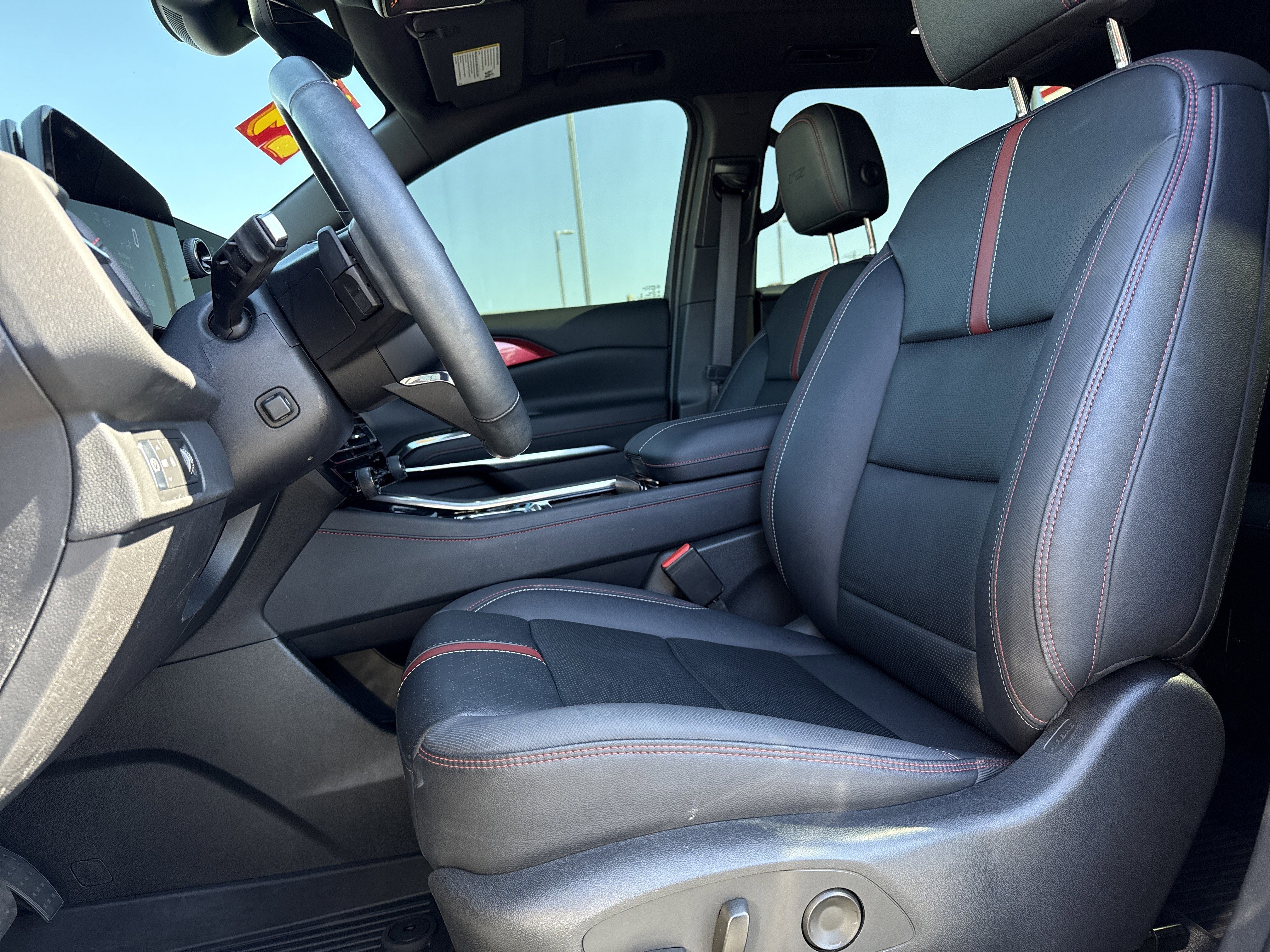 Certified 2024 Chevrolet Traverse RS image 27