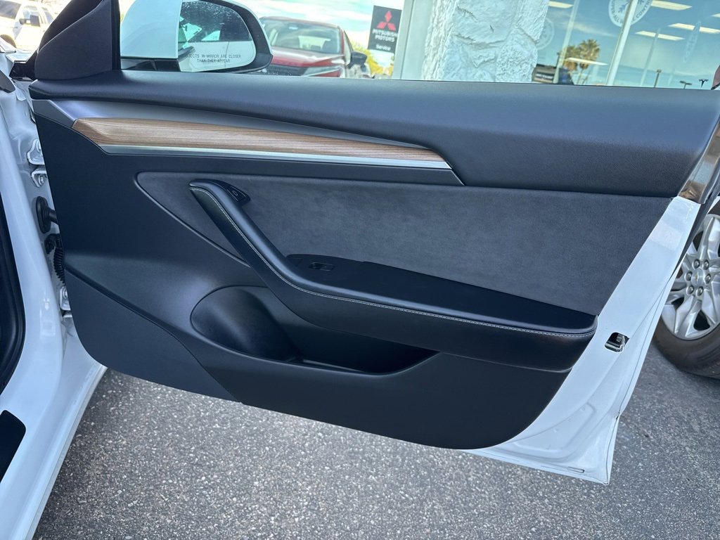 Used 2021 Tesla Model 3 Standard Range Plus image 28