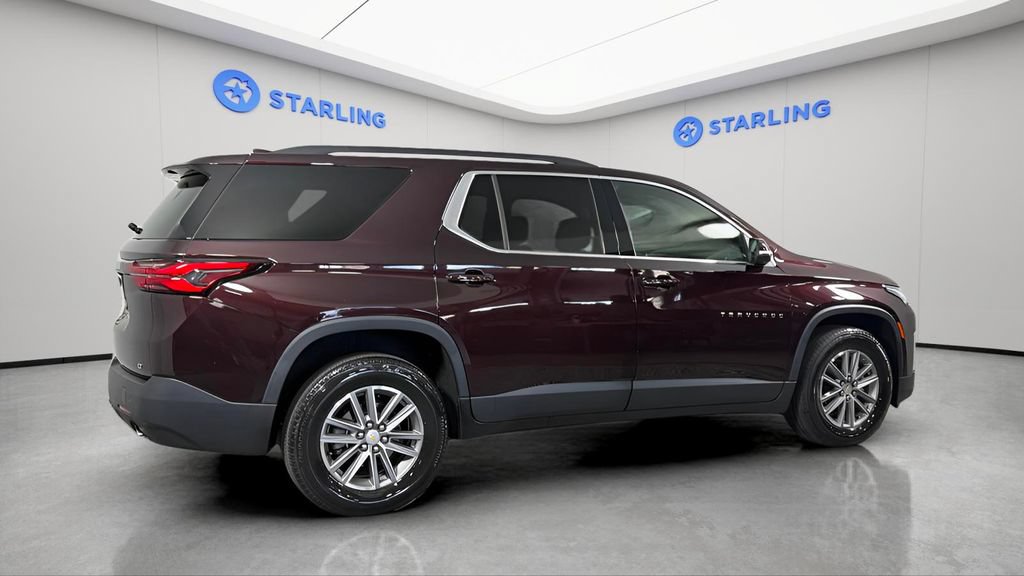 Used 2022 Chevrolet Traverse LT FWD image 10