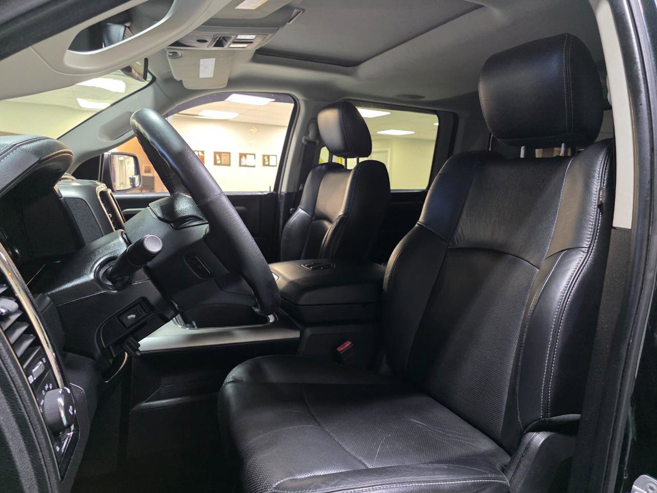 Used 2016 RAM 1500 Sport w/ Black Ram 1500 Sport Group AWD/4WD image 15