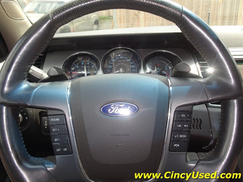 Used 2010 Ford Taurus SHO AWD/4WD image 20