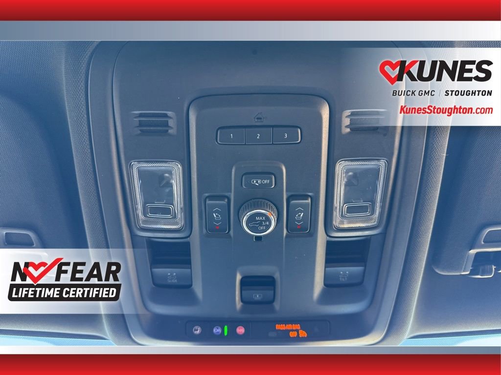 Used 2023 GMC Yukon SLT image 34