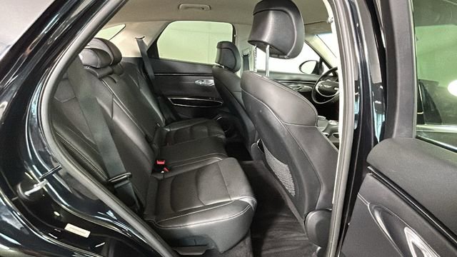 Used 2025 Genesis GV70 2.5T AWD/4WD image 30