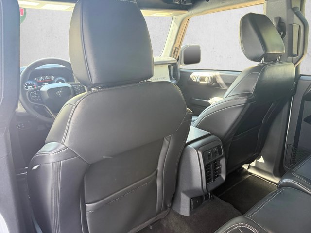Used 2025 Ford Bronco Outer Banks AWD/4WD image 17