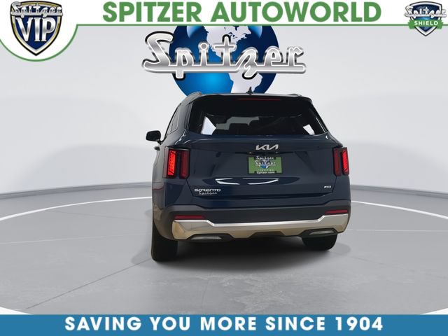 Certified 2026 Kia Sorento S AWD/4WD image 2