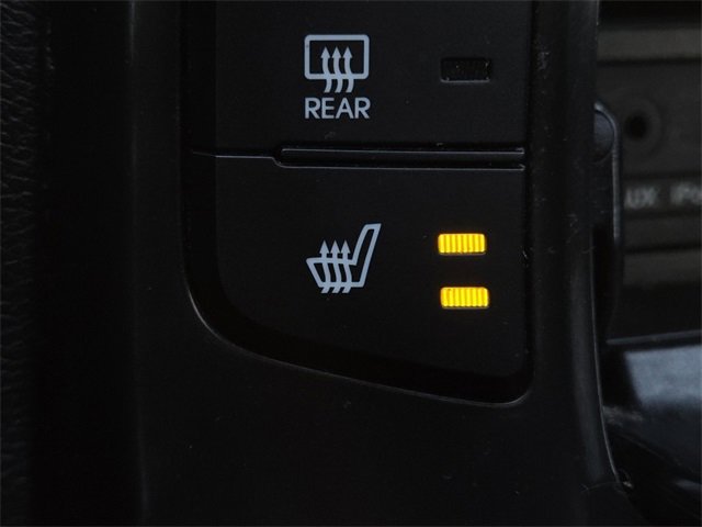 Used 2013 Hyundai Genesis 3.8 image 5