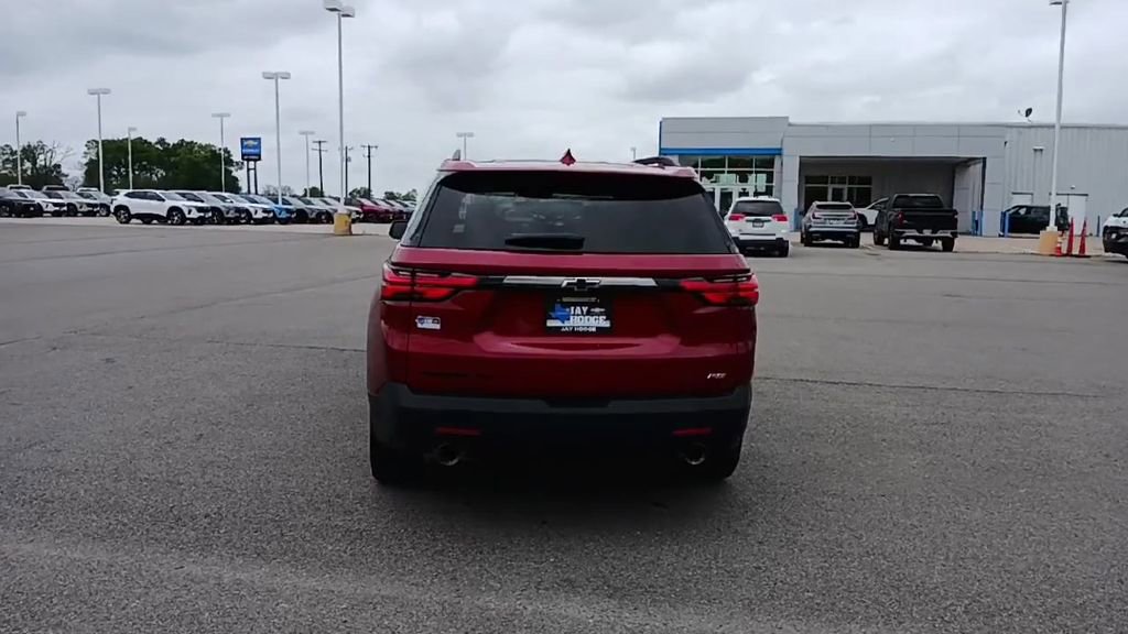 Used 2023 Chevrolet Traverse RS image 7