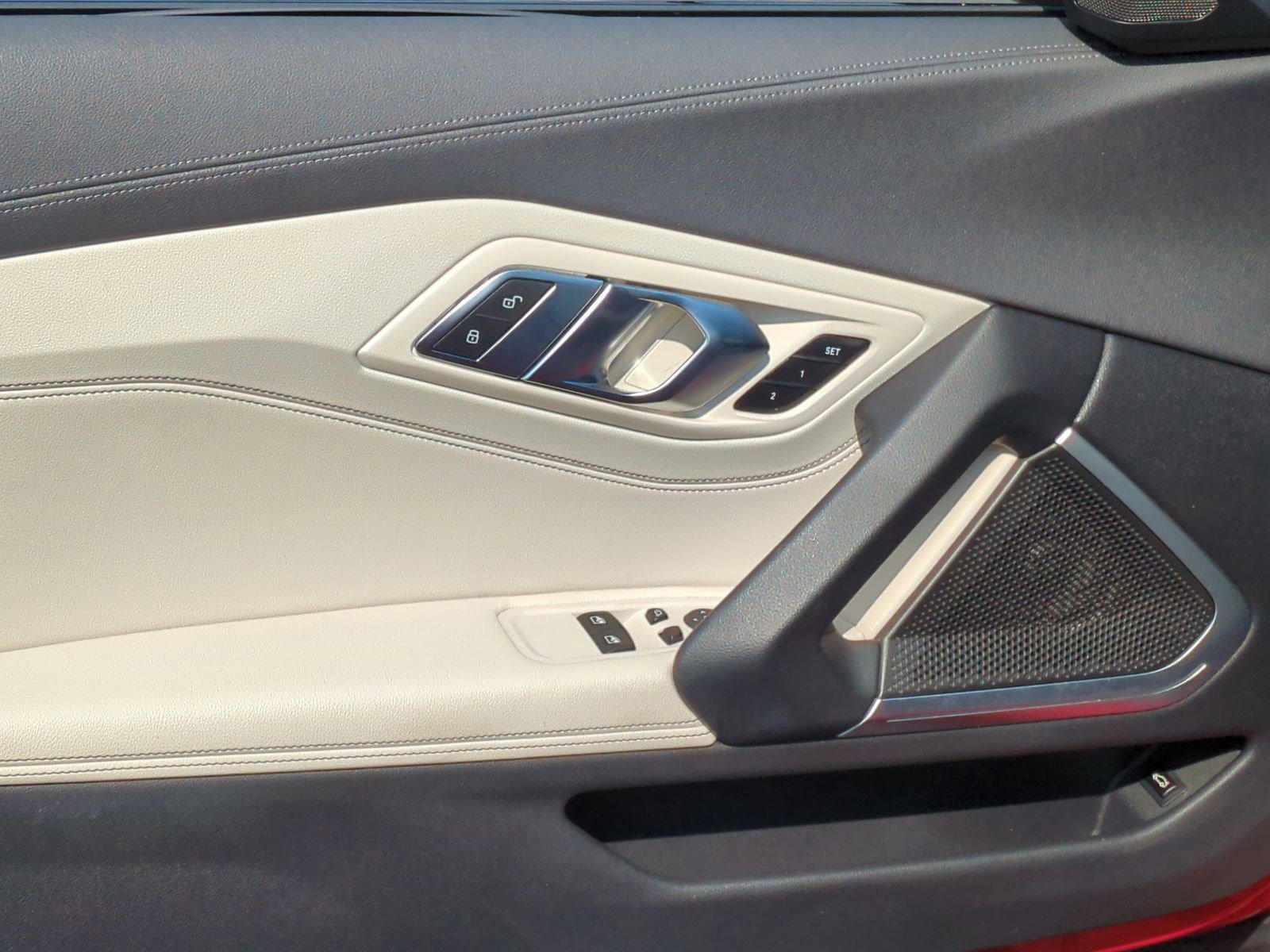 Used 2020 BMW Z4 sDrive30i w/ Premium Package image 14