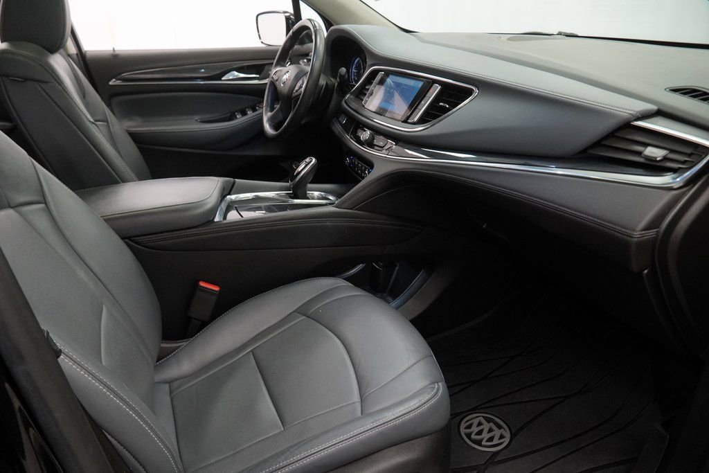 Used 2021 Buick Enclave Essence w/ Sport Touring Edition image 48