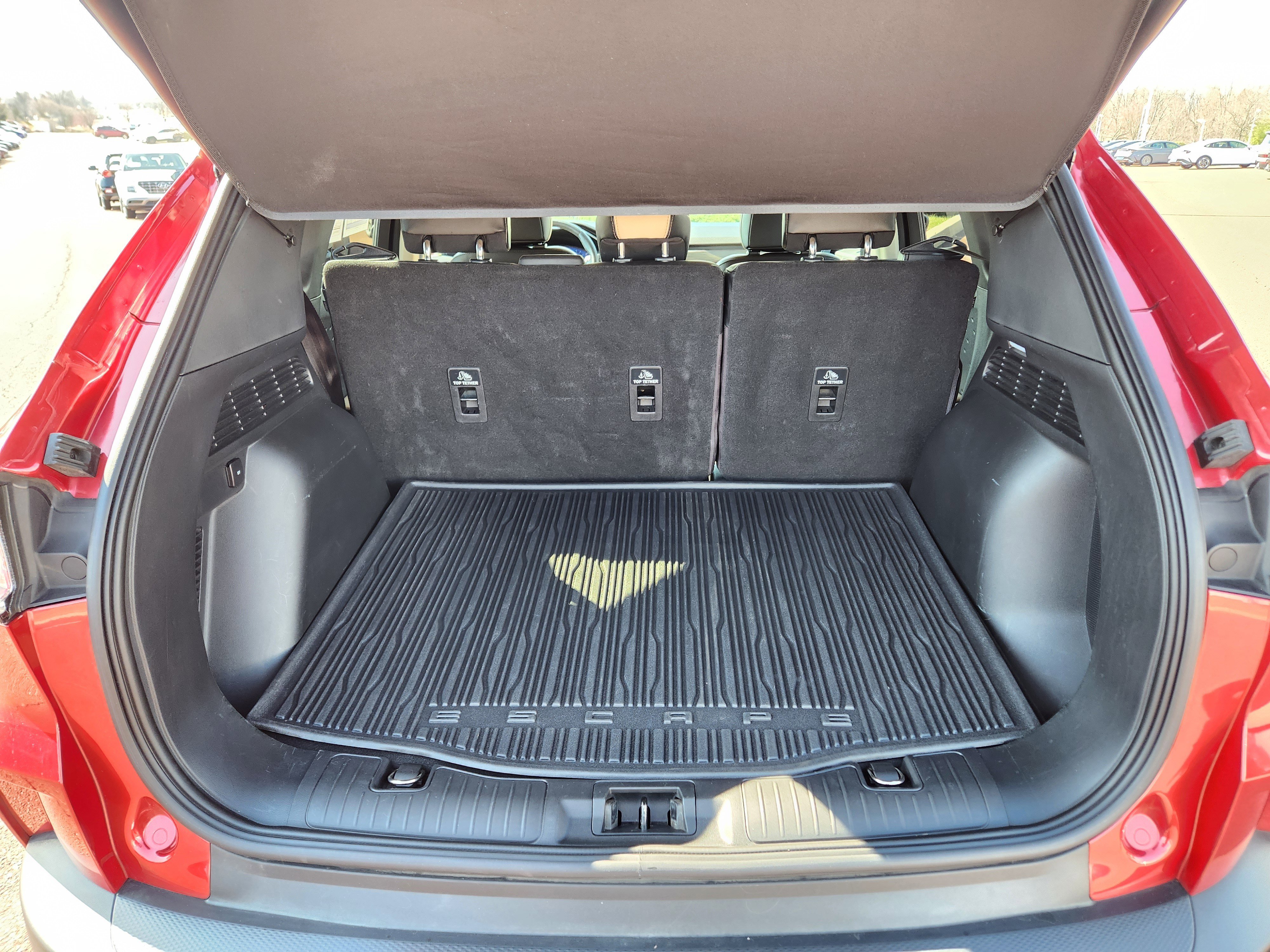 Used 2020 Ford Escape Titanium image 8