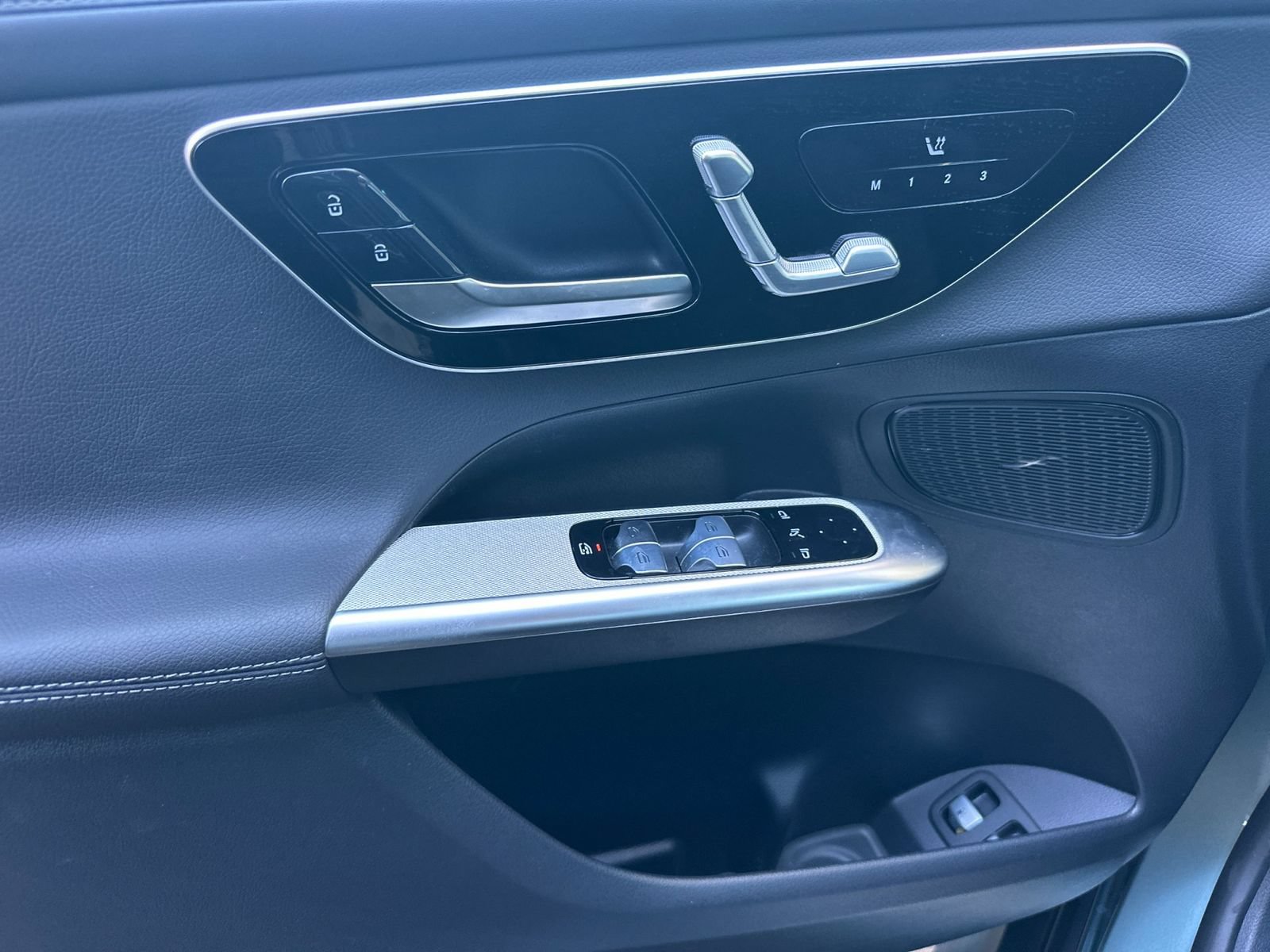 Certified 2025 Mercedes-Benz GLC 350e 4MATIC image 12