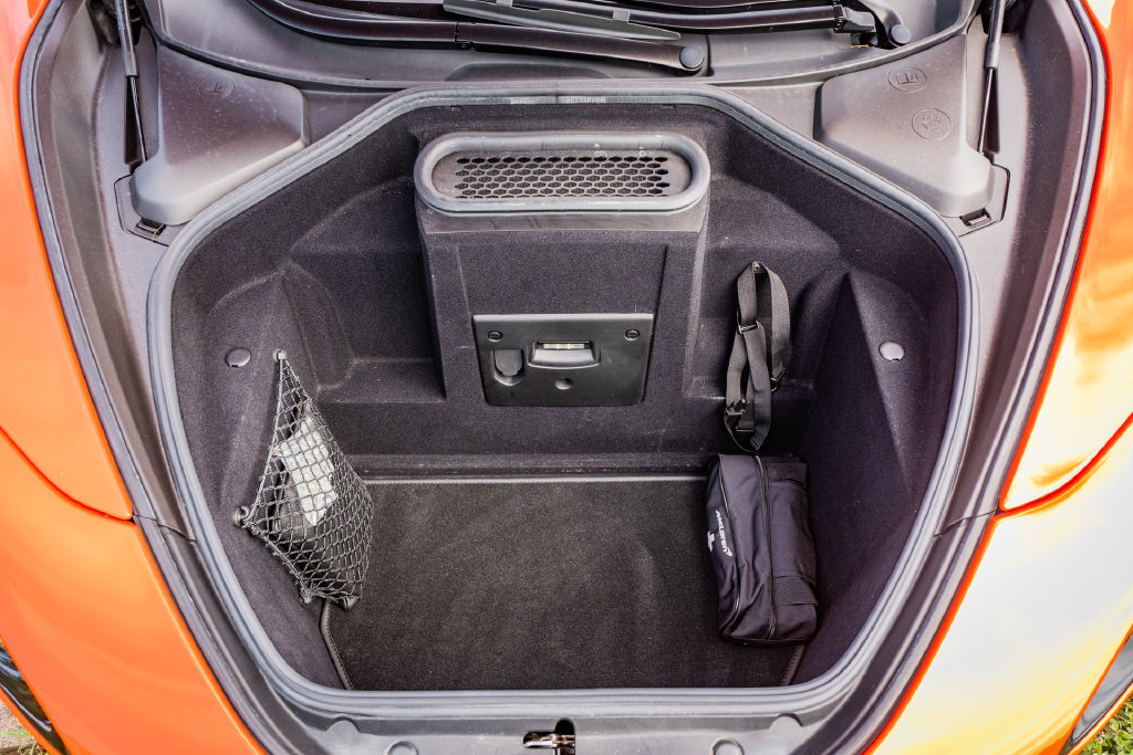 Used 2021 McLaren 720S Performance RWD image 35