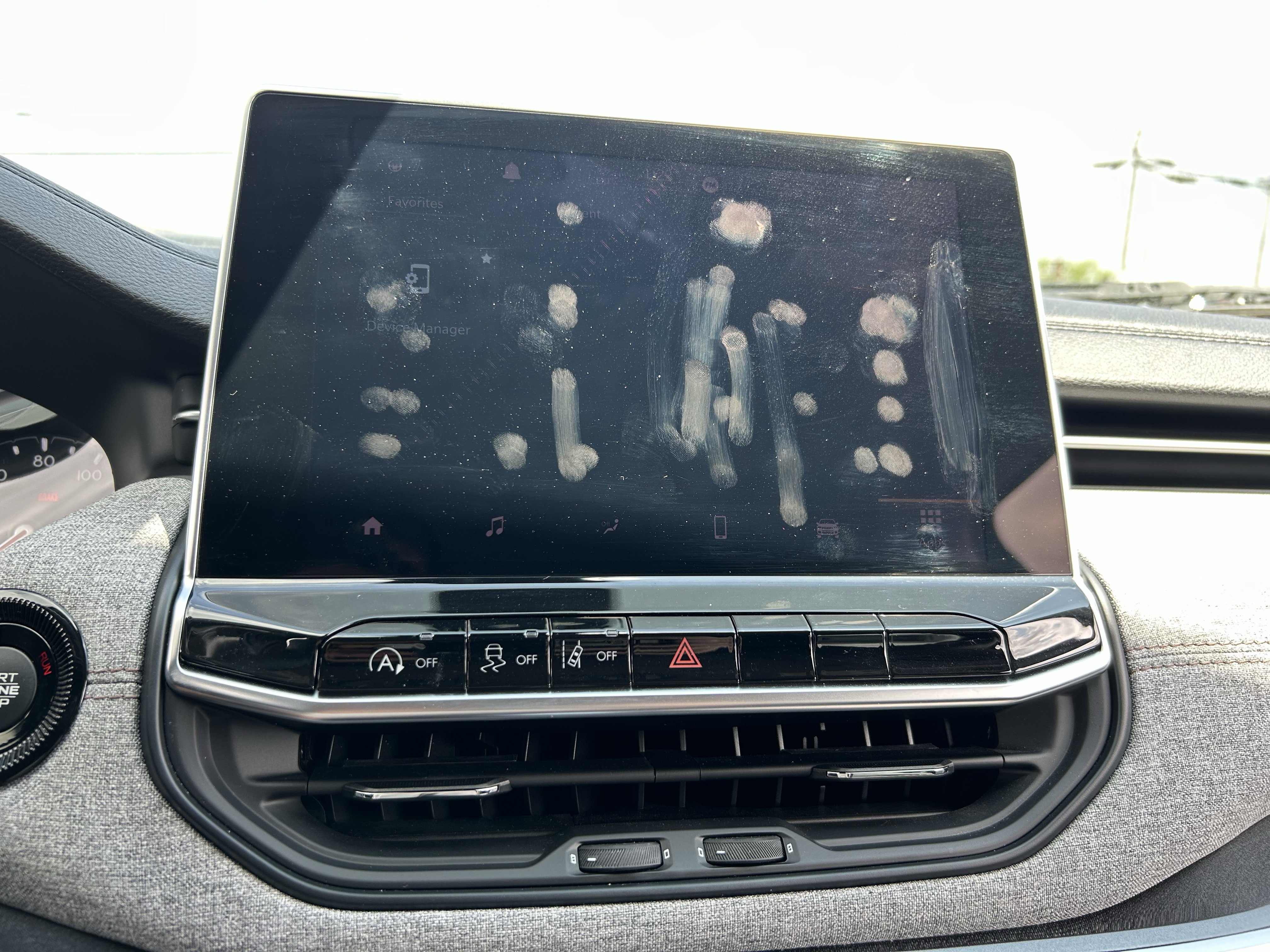 Used 2022 Jeep Compass Latitude w/ Sun and Sound Group AWD/4WD image 13