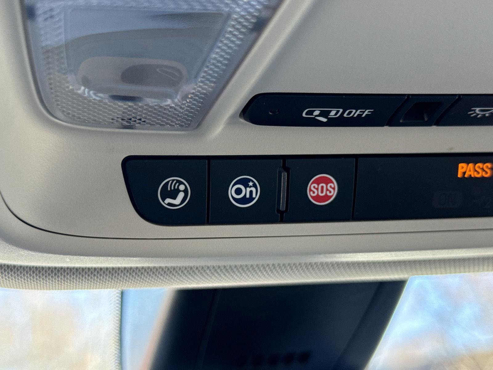 Used 2023 Buick Enclave Essence image 21